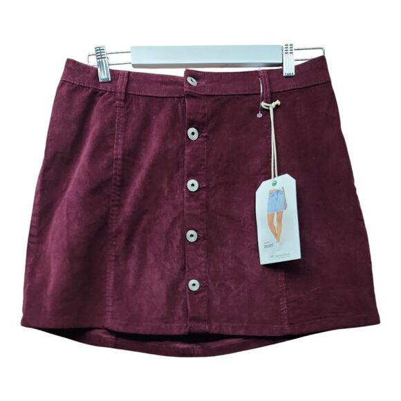 Celebrity Pink Dresses & Skirts - RE Generation Celebrity Pink Size 11/30 Maroon Corduroy Mini Skirt‎ Button